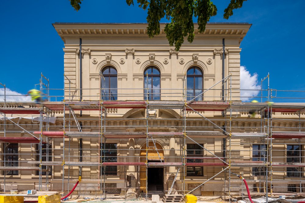 Rekonstrukce Jateční burzy v Holešovické tržnici