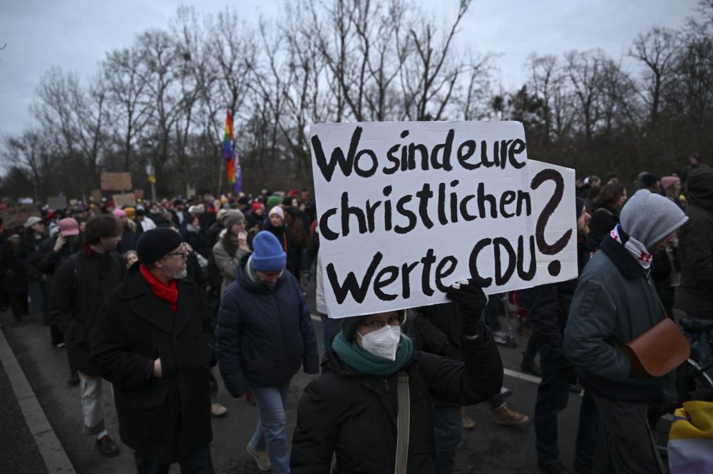 V Berlíně proti spolupráci s Alternativou pro Německo demonstrovalo 160 tisíc lidí