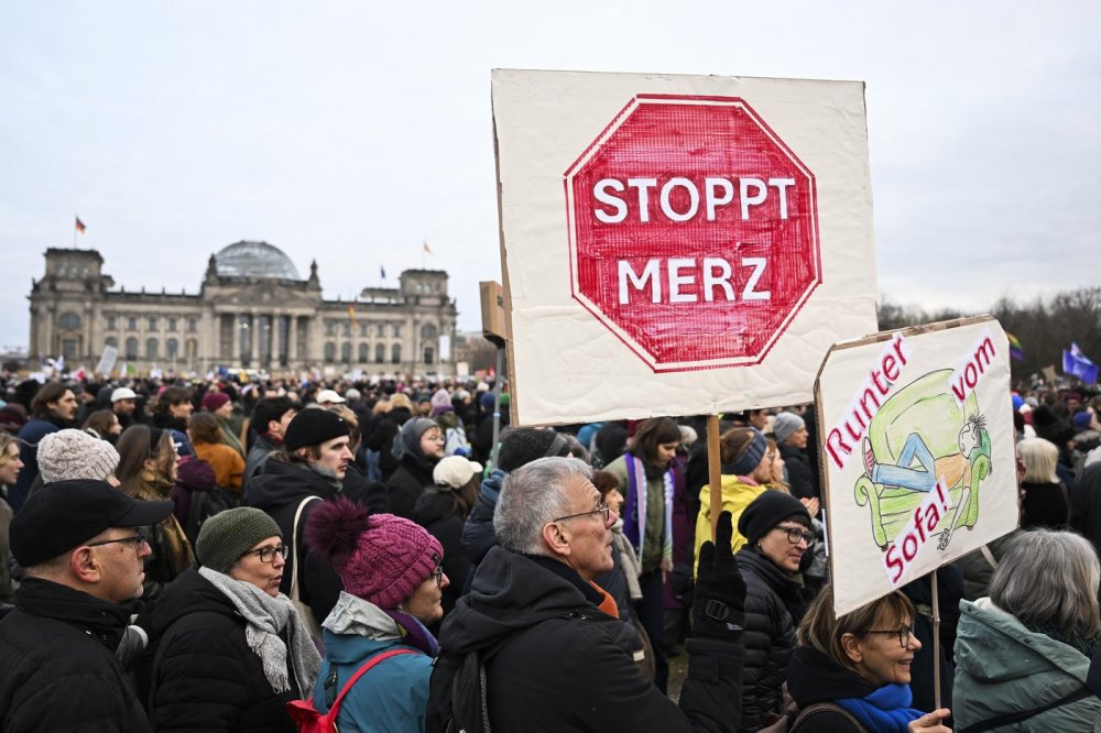 V Berlíně proti spolupráci s Alternativou pro Německo demonstrovalo 160 tisíc lidí