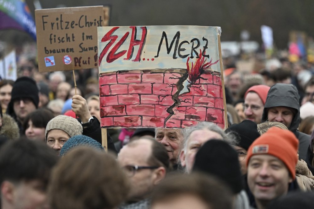 V Berlíně proti spolupráci s Alternativou pro Německo demonstrovalo 160 tisíc lidí