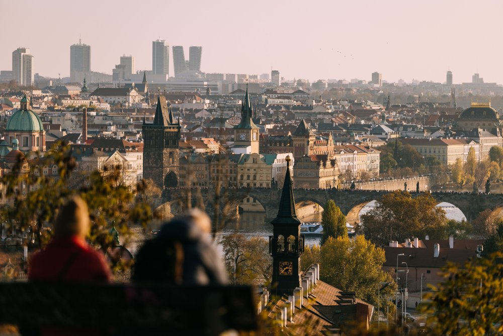 Dnes nabízí klidné zázemí pro místní i návštěvníky Pražského hradu a přilehlé Královské zahrady, s krásnými výhledy na město.