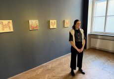 jedna z vystavujících umělkyň Radka Bodewicz