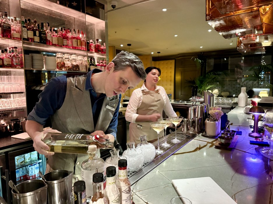 barman Peter