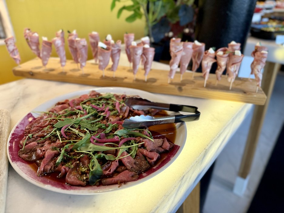 Nedělní brunch v pražském hotelu Mama Shelter
