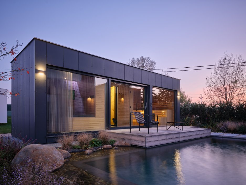 Firemní a rodinné sídlo Eko modular navrhli architekti z ateliéru Semela Ateliers
