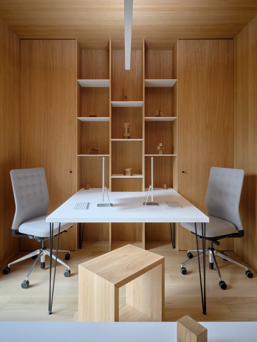 Firemní a rodinné sídlo Eko modular navrhli architekti z ateliéru Semela Ateliers