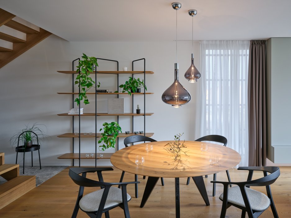 Firemní a rodinné sídlo Eko modular navrhli architekti z ateliéru Semela Ateliers