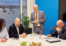 Třetí příčka v soutěži Visa Bank Branch of the Year patří vlajkové pobočce UniCredit Bank v Bankovním domě na náměstí Republiky v Praze