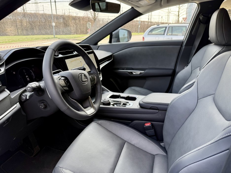 Elektromobil Lexus RZ 300e