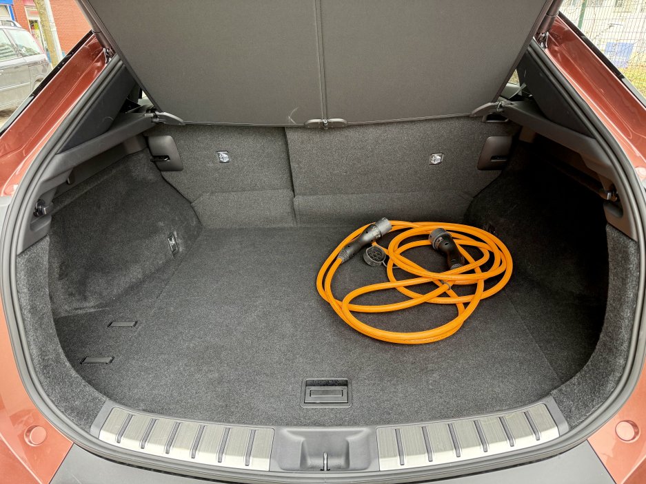 Elektromobil Lexus RZ 300e