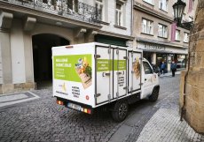 Elektromobil Nextem Orca, který využívá Rohlik.cz