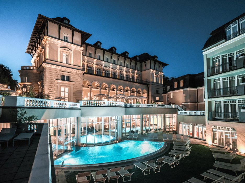 Secesní hotel Falkensteiner Spa Resort Mariánské Lázně prošel nedávno zásadní rekonstrukcí. 