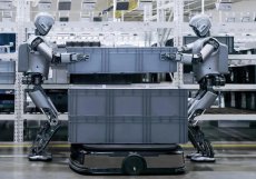 Spolupráce robotů při převoz materiálu
