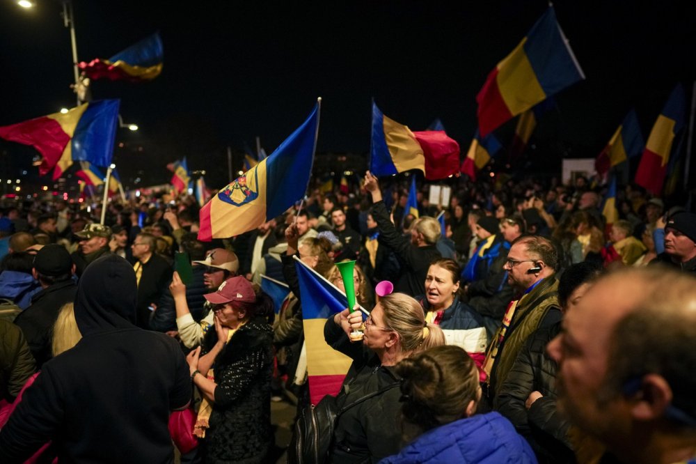 Protesty proti zrušení voleb a zamítnutí kandidatury Georgeska