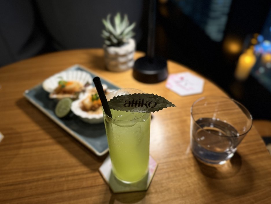 Suppai Uri. Osvěžující koktejl s melounem, yuzu a okurkou. Je inspirovaný tokijskými limonádami 90. let.