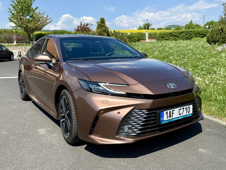 Devátá generace Toyota Camry je sázkou na jistotu