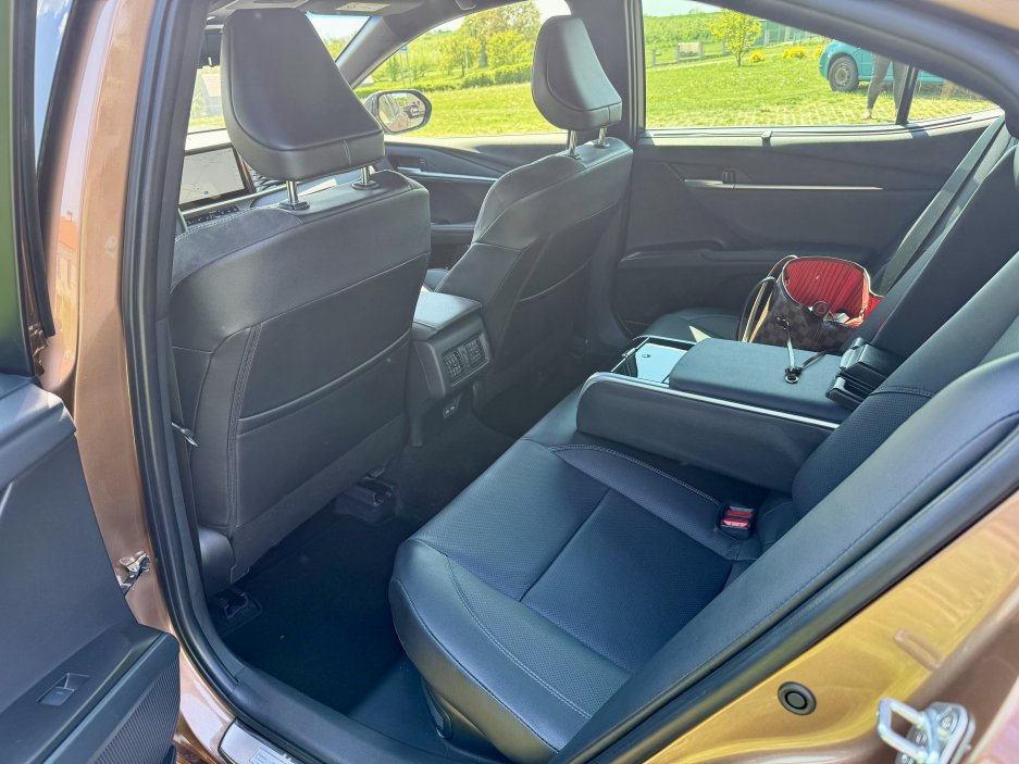Devátá generace Toyota Camry je sázkou na jistotu