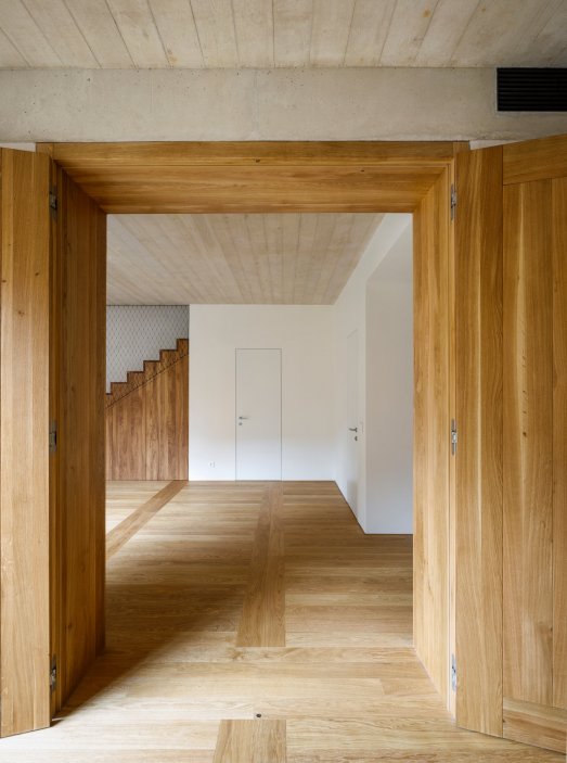 Bytový dům s galerií na Malé Straně v Praze 1 navrhl přední český architekt  Ladislav Lábus.