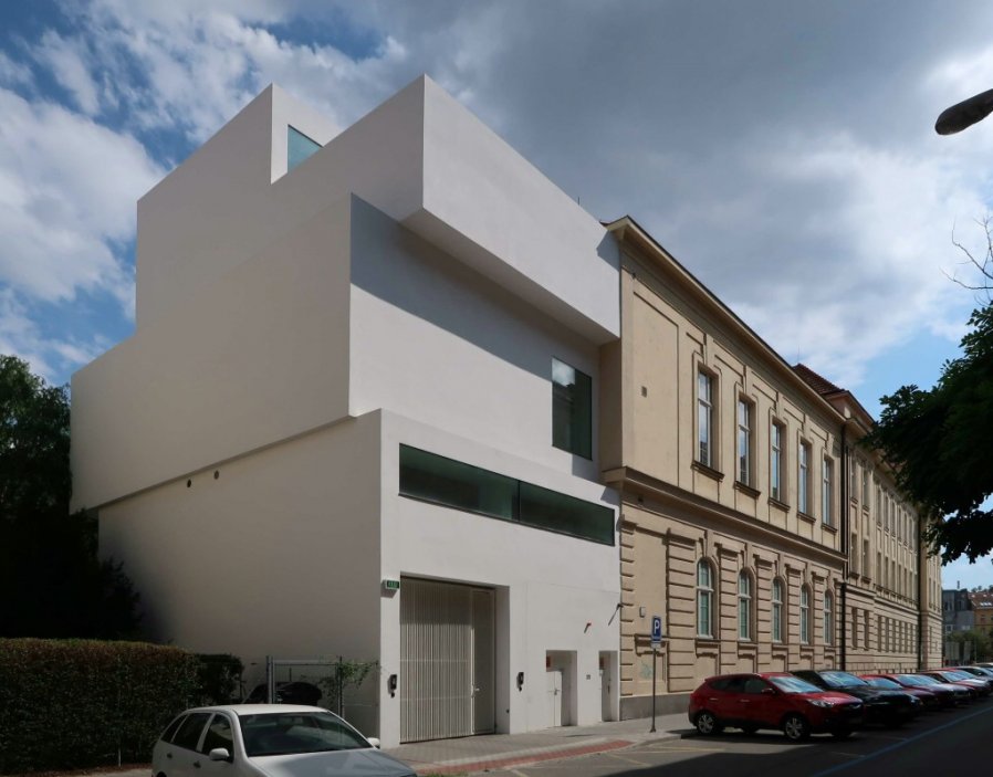 Brno. Výtvarné ateliéry Pedagogické fakulty (Michal Palaščak, spoluautoři Karolína Burešová, Jan Flídr)