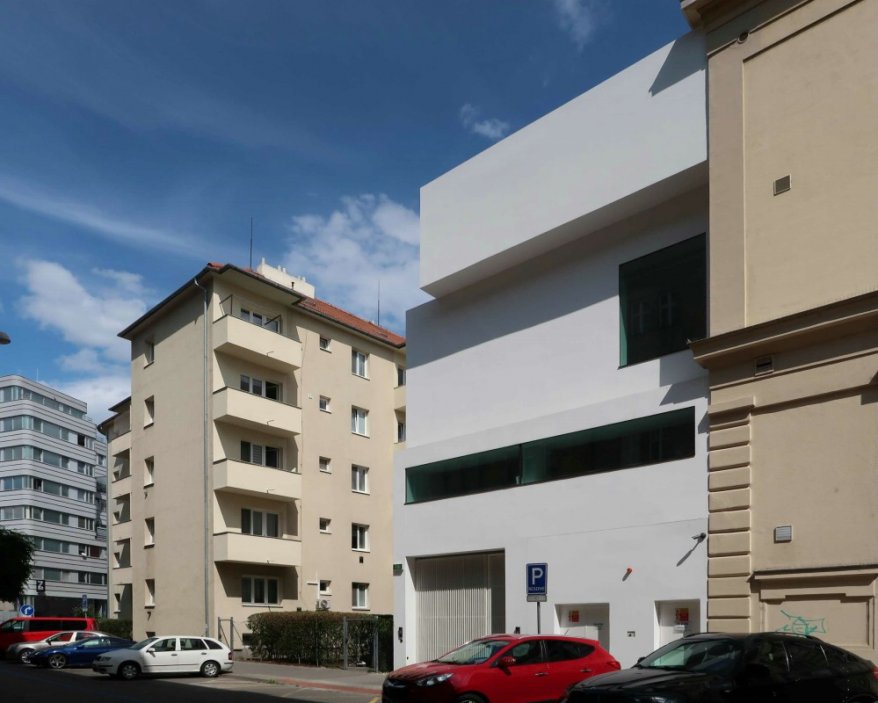 Brno. Výtvarné ateliéry Pedagogické fakulty (Michal Palaščak, spoluautoři Karolína Burešová, Jan Flídr)