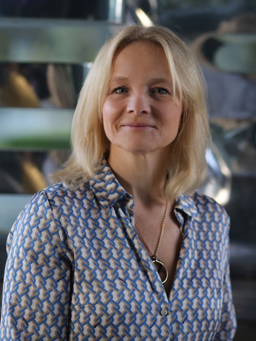 Alena Pomahačová, Allianz. Do unikátního přehledu nejvlivnějších českých bankéřek, ekonomek, manažerek, finančních ředitelek a dalších dlouhodobě vlivných žen sektoru financí letos