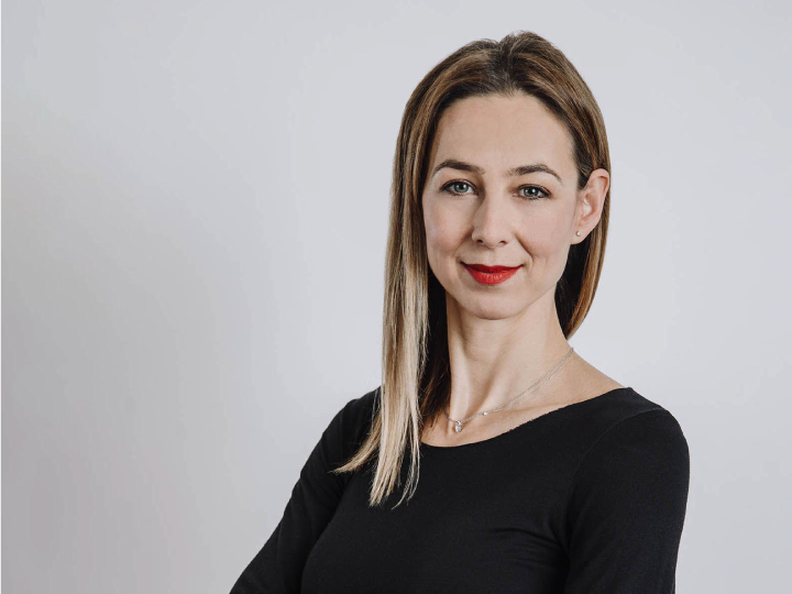 Olga Řehořková, PwC. Do unikátního přehledu nejvlivnějších českých bankéřek, ekonomek, manažerek, finančních ředitelek a dalších dlouhodobě vlivných žen sektoru financí letos přibylo 30 nových jmen.