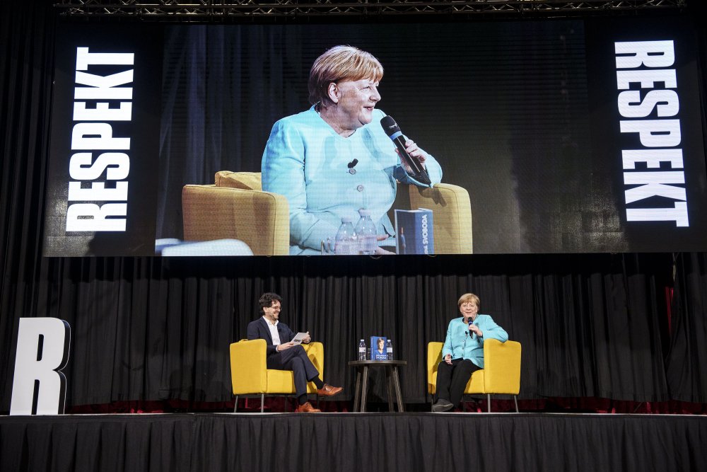 Angela Merkel přijela do ČR na pozvání majitele nakladatelství Práh, Martina Vopěnky.