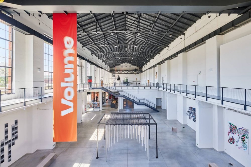 Hlavní cena: Areál o ploše 3 400 m² dnes slouží jako galerie zaměřená na středoevropské současné umění a nabízí velkorysé výstavní haly, multifunkční prostory pro přednášky, site-specific instalace i rezidenční programy. 
