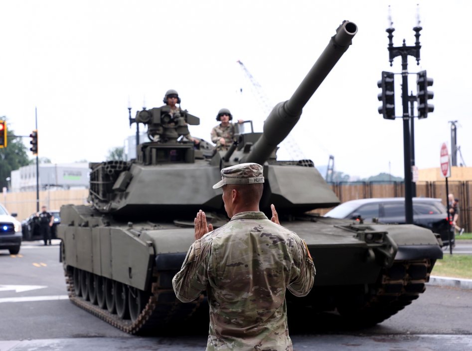V USA se chystá vojenská přehlídka u příležitosti narozenin Trumpa