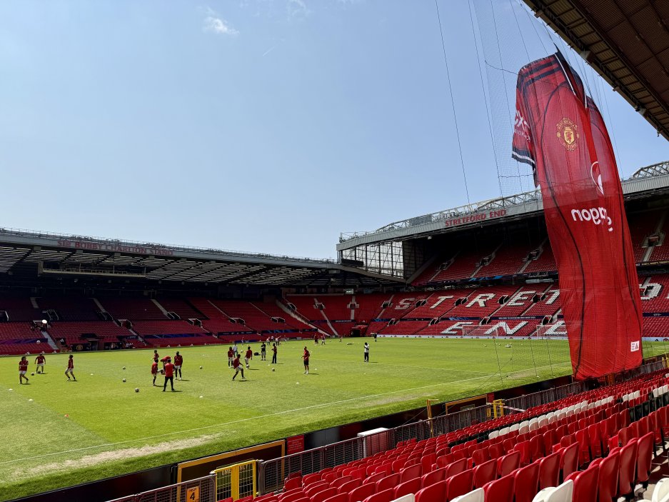 Prohlídky fotbalových stadionů v Manchesteru. Old Trafford a Etihad Stadium
