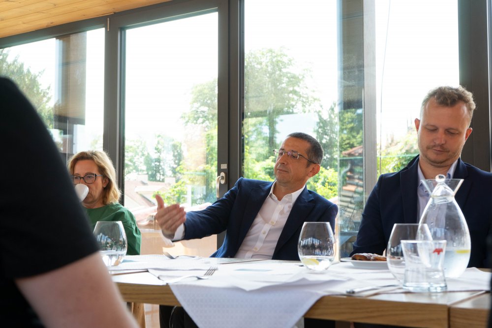 Setkání členů a přátel Realitního Clubu v restauraci Lví dvůr.
