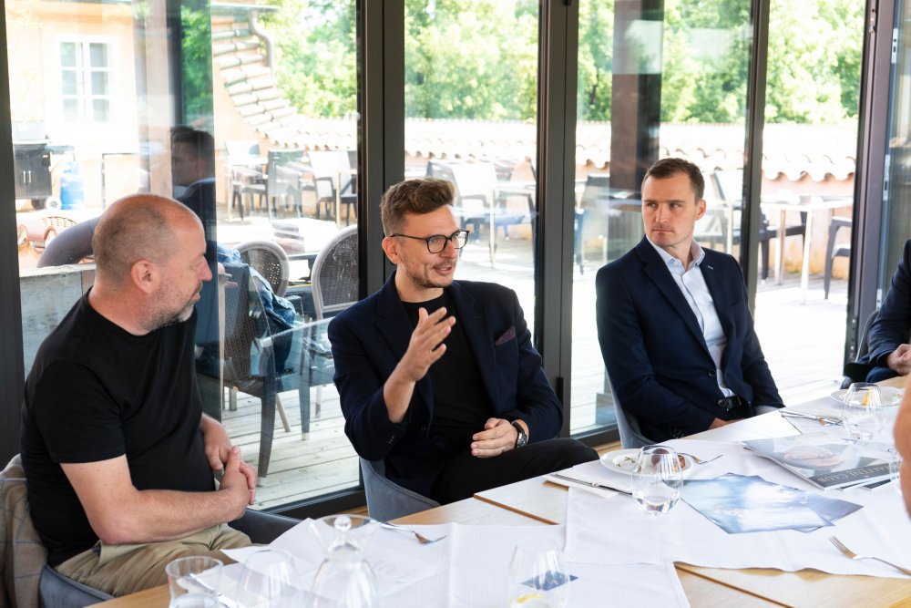 Setkání členů a přátel Realitního Clubu v restauraci Lví dvůr.