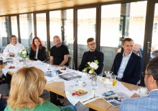 Setkání členů a přátel Realitního Clubu v restauraci Lví dvůr.