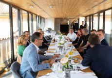 Setkání členů a přátel Realitního Clubu v restauraci Lví dvůr.