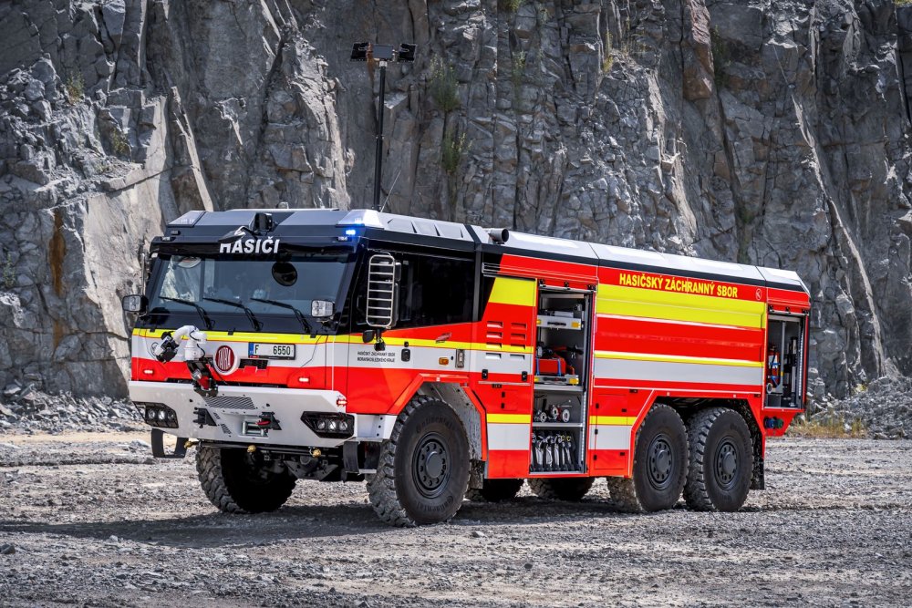 Automobilka Tatra Trucks z Kopřivnice na Novojičínsku chystá investice za více než 7,3 miliardy korun. Cílem je zvýšit výrobní kapacitu až na 3000 vozidel ročně, posílit konkurenceschopnost na globálních trzích.