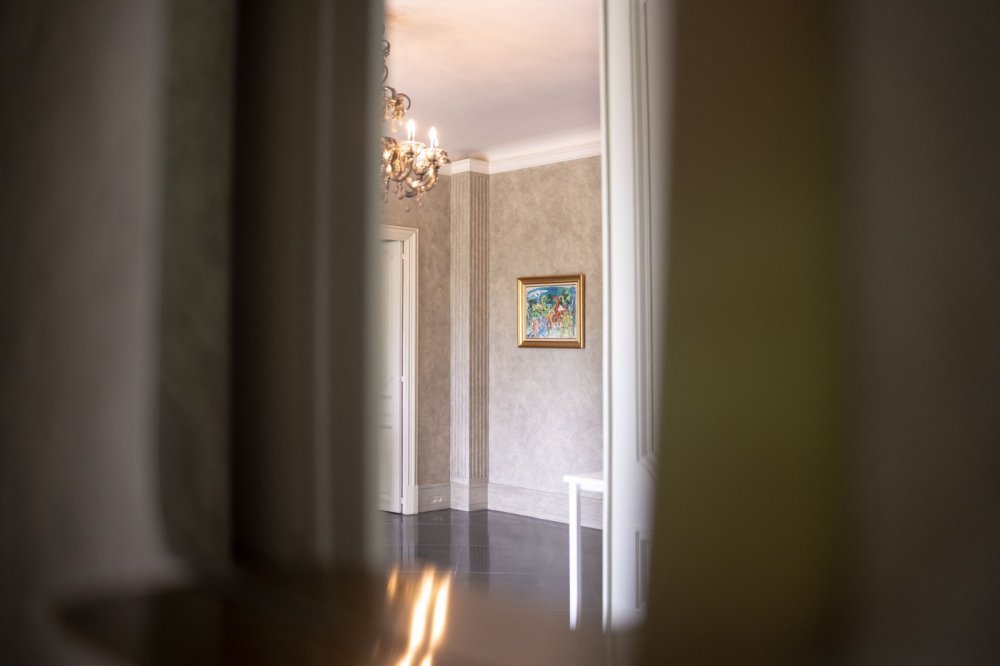 Do aukce jde Lagerfeldova vila u Paříže, cena se odhaduje na 4,6 milionu eur
