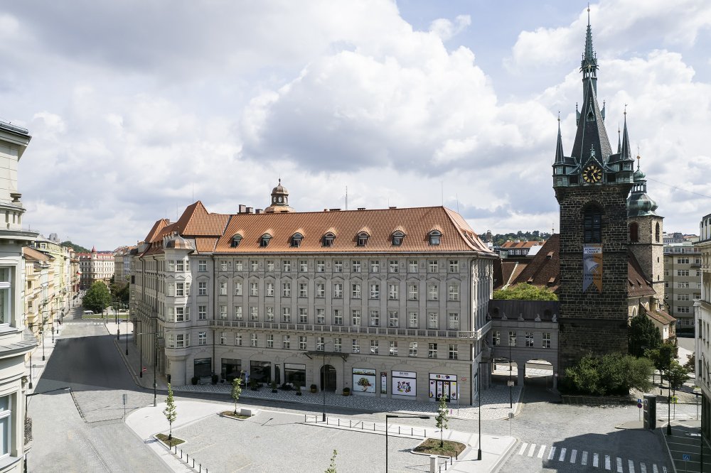 Cukrovarnický palác v Praze na Senovážném náměstí, kde sídlí hotel Andaz Prague