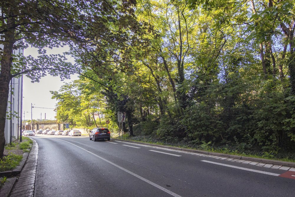 Nadační fond pro záchranu Vyšehradského železničního mostu dnes představil komplexní projekt, podle kterého lze Vyšehradský most efektivně rekonstruovat a dostavět k němu subtilní třetí kolej.