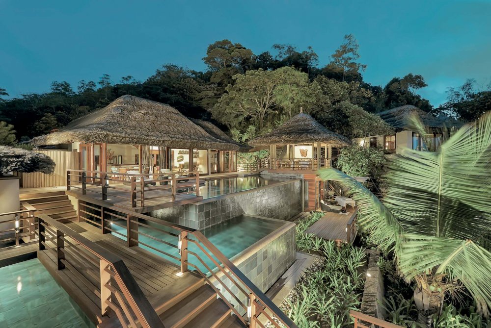 Hotel Constance Lemuria se nachází na ostrově Praslin (Seychely) a jeho devízou je 18jamkové golfové hřiště.