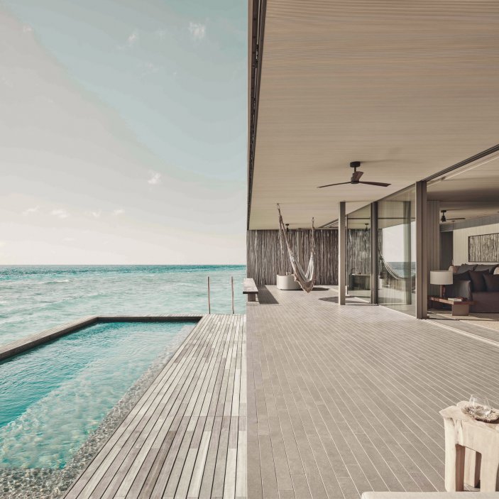 Designově unikátní resort Patina Maledives klade velký důraz na udržitelnost a tzv. biophilický design.