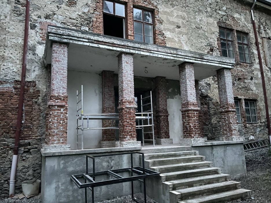 Michal Farník se rozhodl rekonstruovat zámek Neustupov