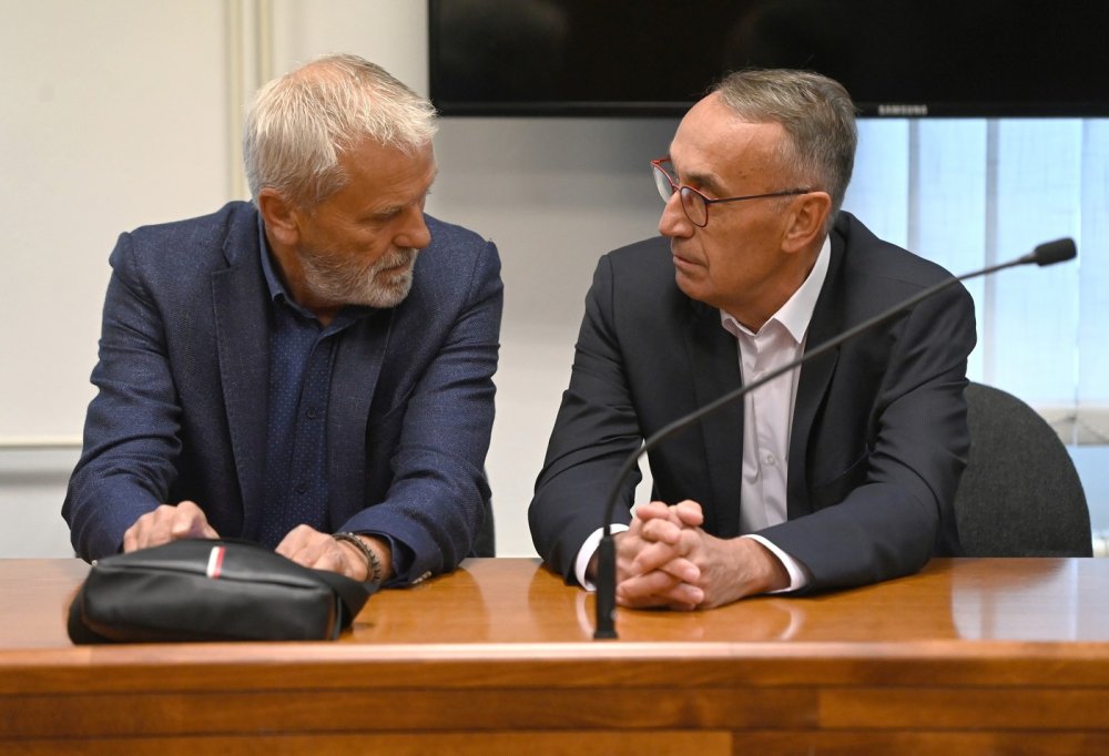 Zleva bývalý hejtman Jiří Rozbořil a podnikatel Ivan Kyselý, oba čelí obvinění v korupční kauze Vidkun.