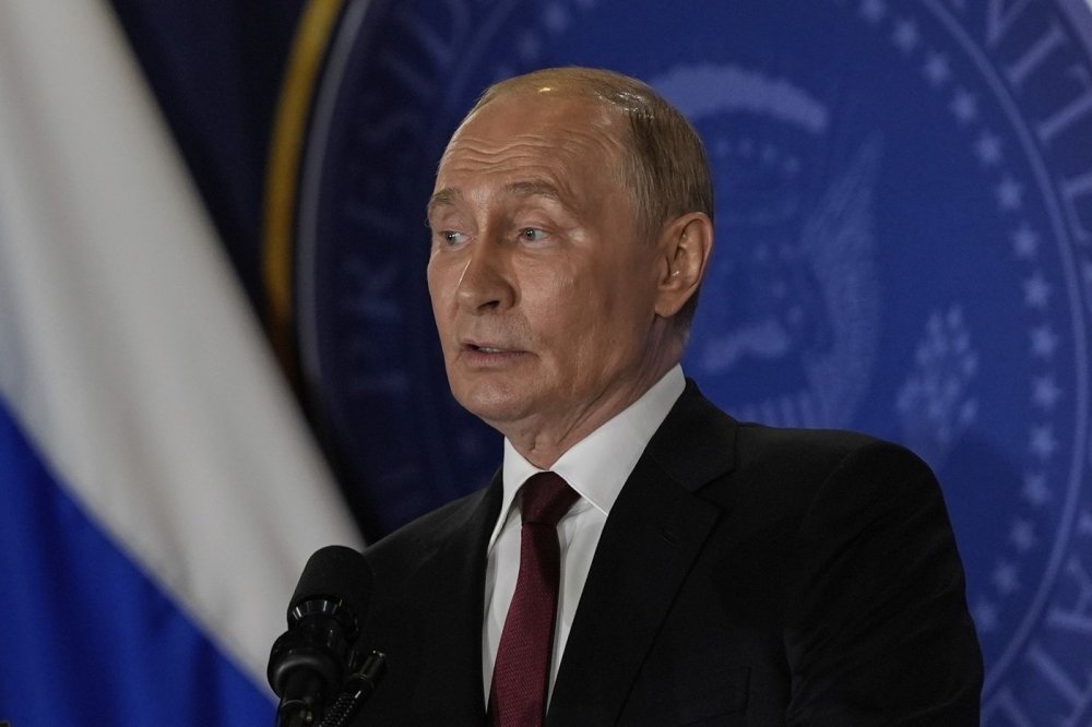 Americké prezident Donald Trump a jeho ruský protějšek Vladimir Putin na summitu na Aljašce