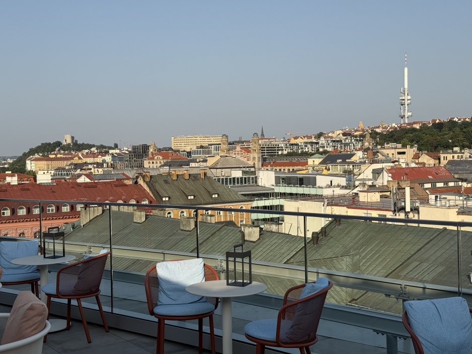 Výhledy z terasy Above Rooftop