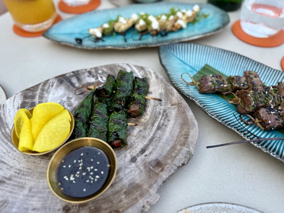 Betelové závitky a yakitori
