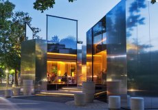 Steirereck – Vídeň, Rakousko: Gastronomická instituce v srdci vídeňského Stadtparku. Steirereck nabízí moderní interpretaci rakouské kuchyně, perfektní jak pro business oběd, tak pro dlouhou degustační večeři.