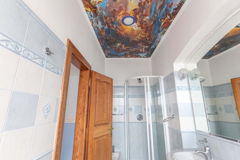 Ze zámku Bezdružice by klidně mohl být luxusní hotel. Ale státu se ho nedaří prodat