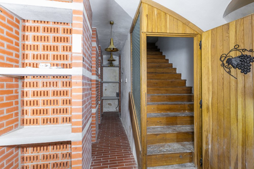 Ze zámku Bezdružice by klidně mohl být luxusní hotel. Ale státu se ho nedaří prodat