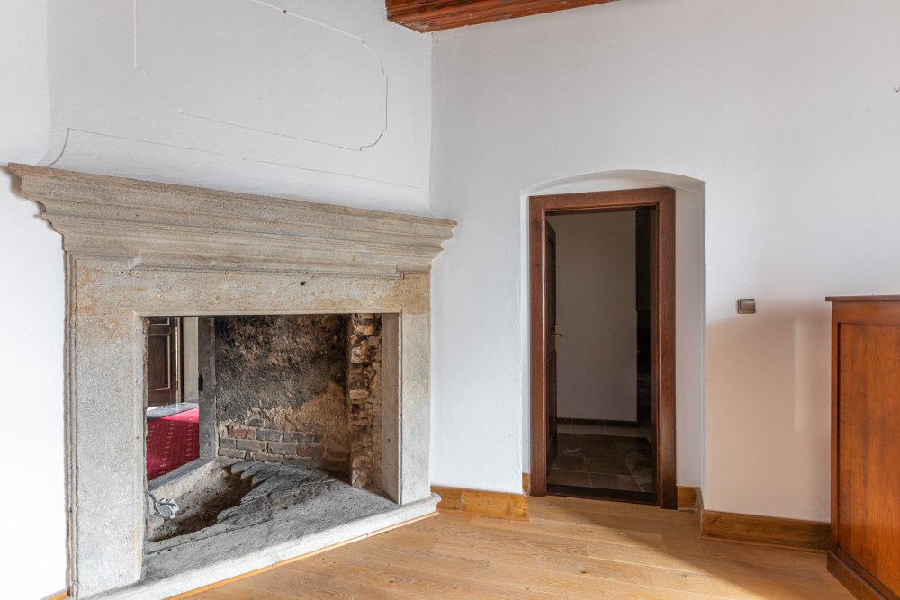 Ze zámku Bezdružice by klidně mohl být luxusní hotel. Ale státu se ho nedaří prodat