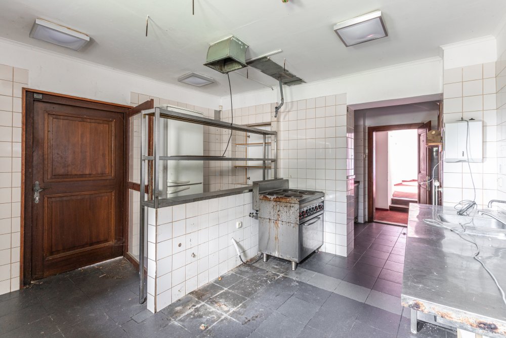 Ze zámku Bezdružice by klidně mohl být luxusní hotel. Ale státu se ho nedaří prodat